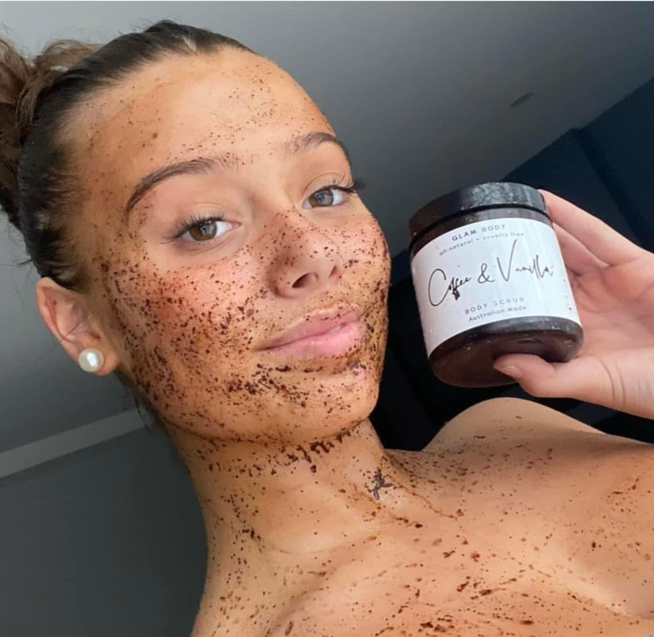 COFFEE & VANILLA BODY SCRUB – Exfoliate & Glow