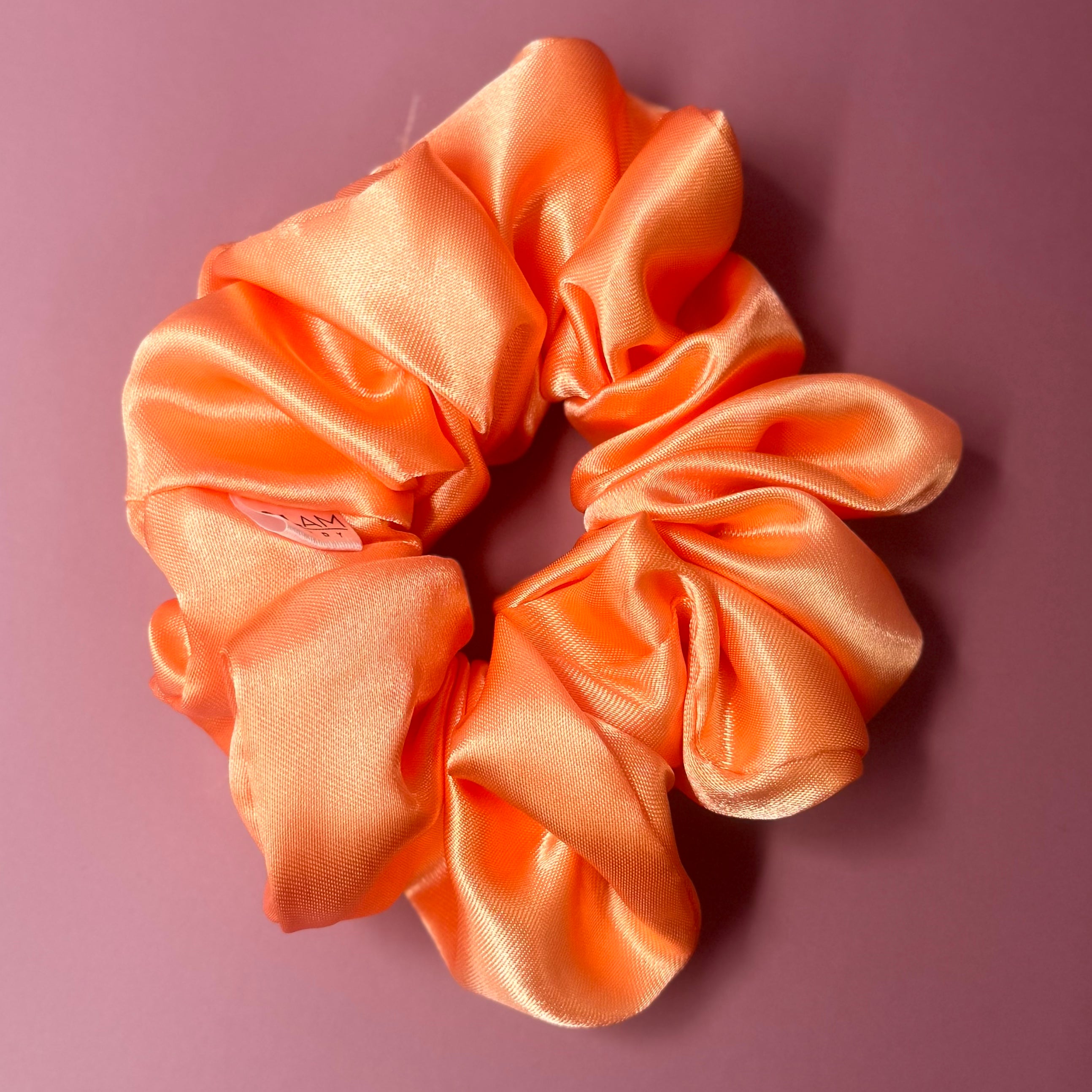 SILK SCRUNCHIES - Glam Body