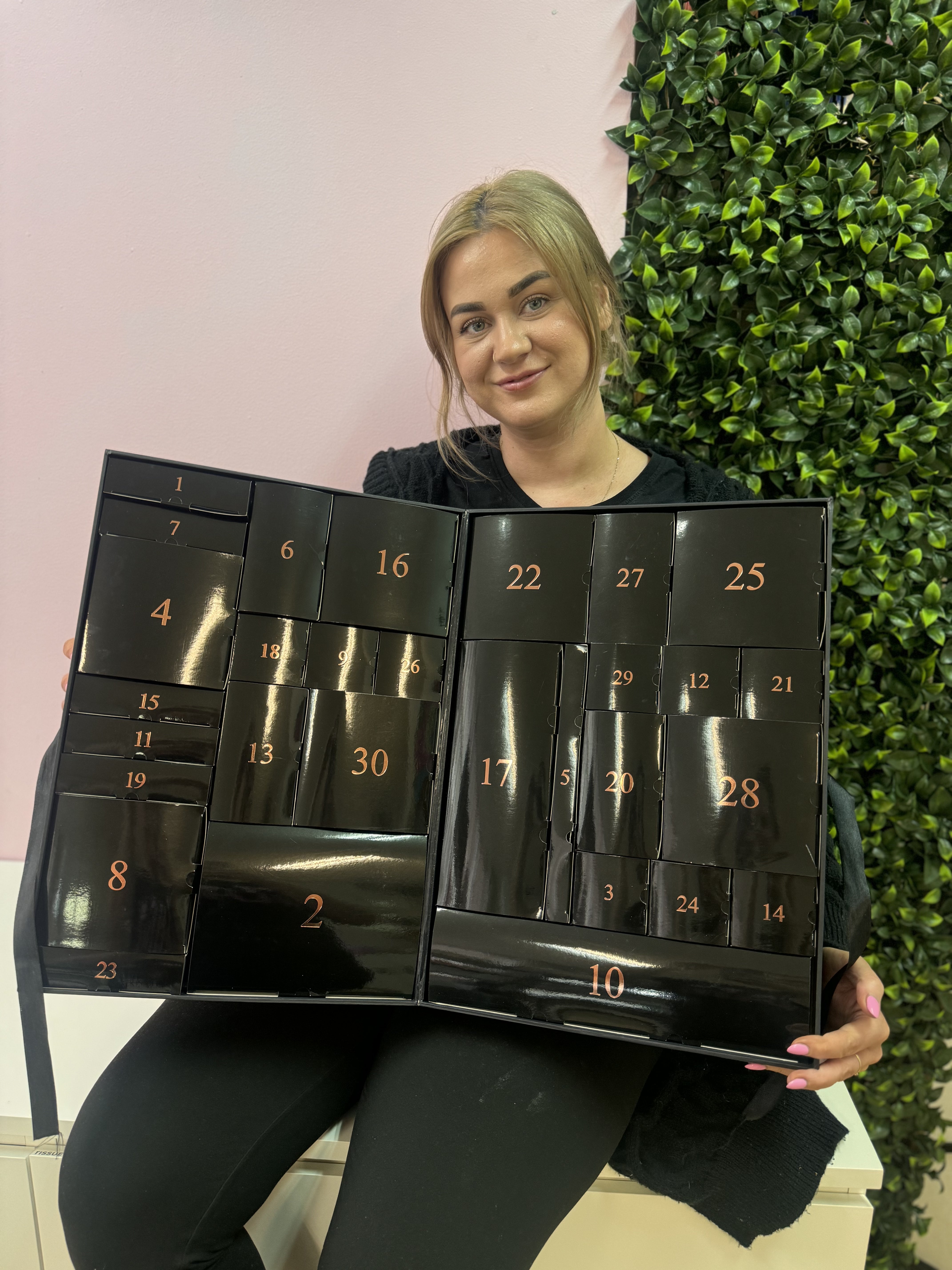 30 DAY ADVENT CALENDAR - LIMITED EDITION