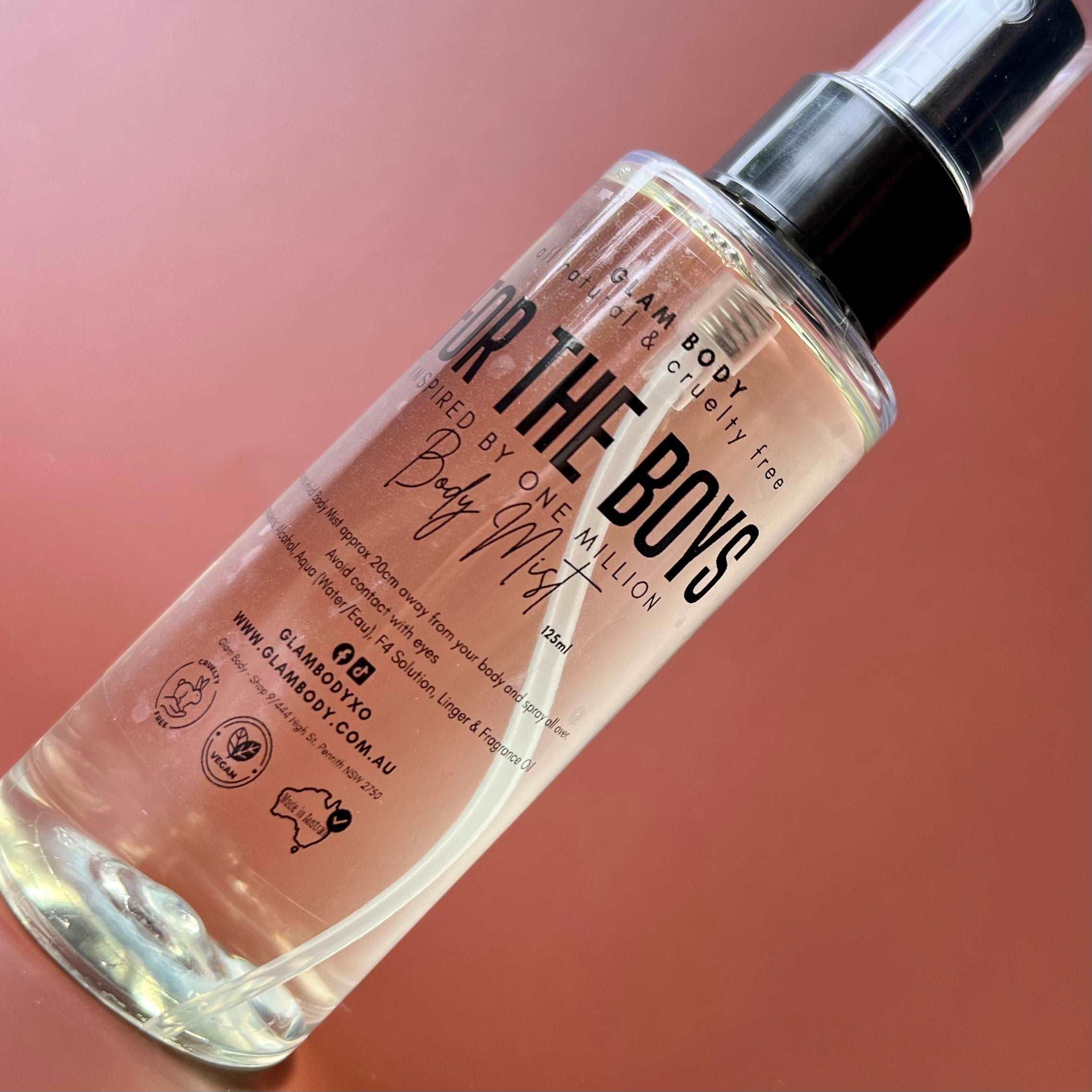 INSPIRED BY ONE MILLION BODY MIST - Glam Body