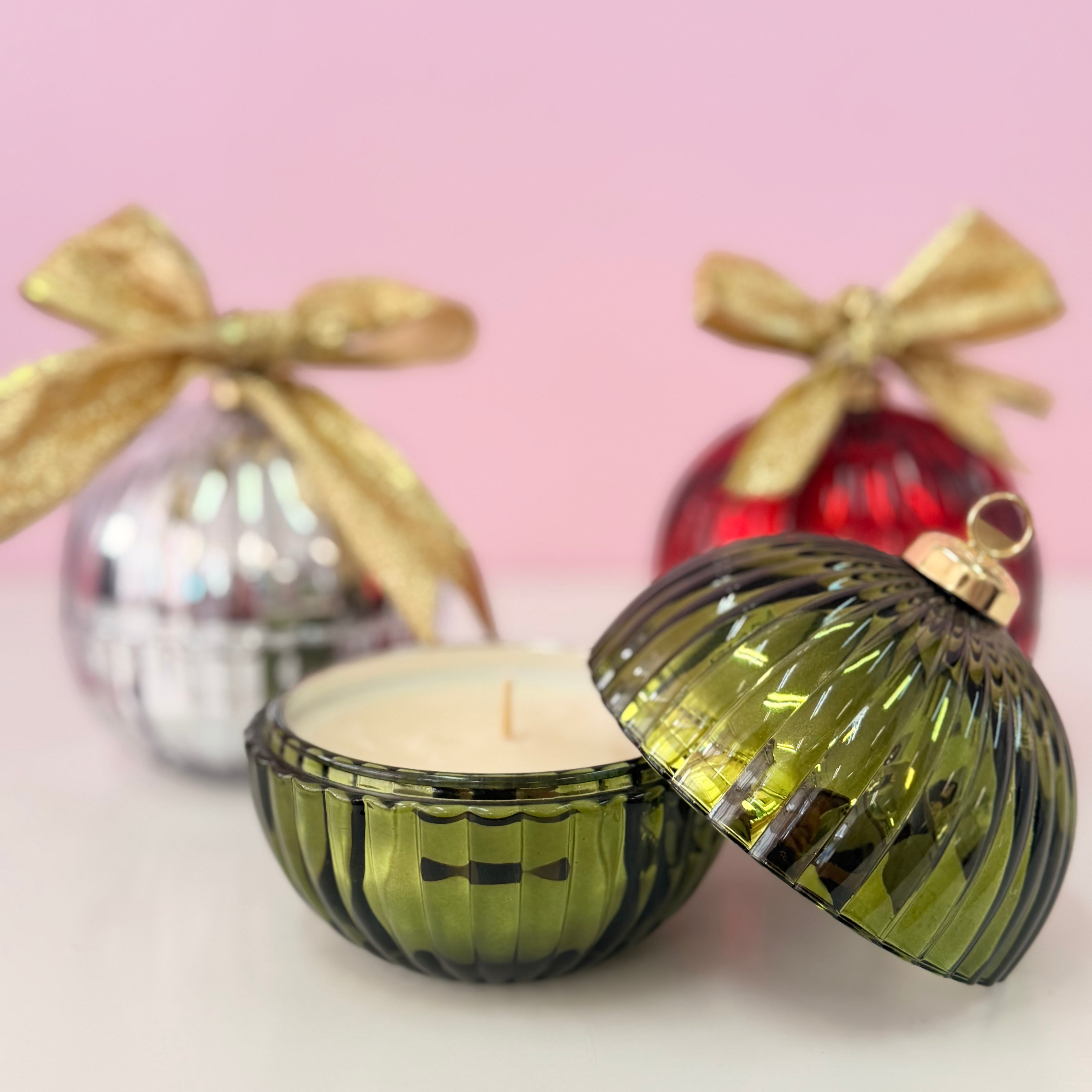 🎄 Christmas Candle Ball – Luxe 280ml Soy Candle