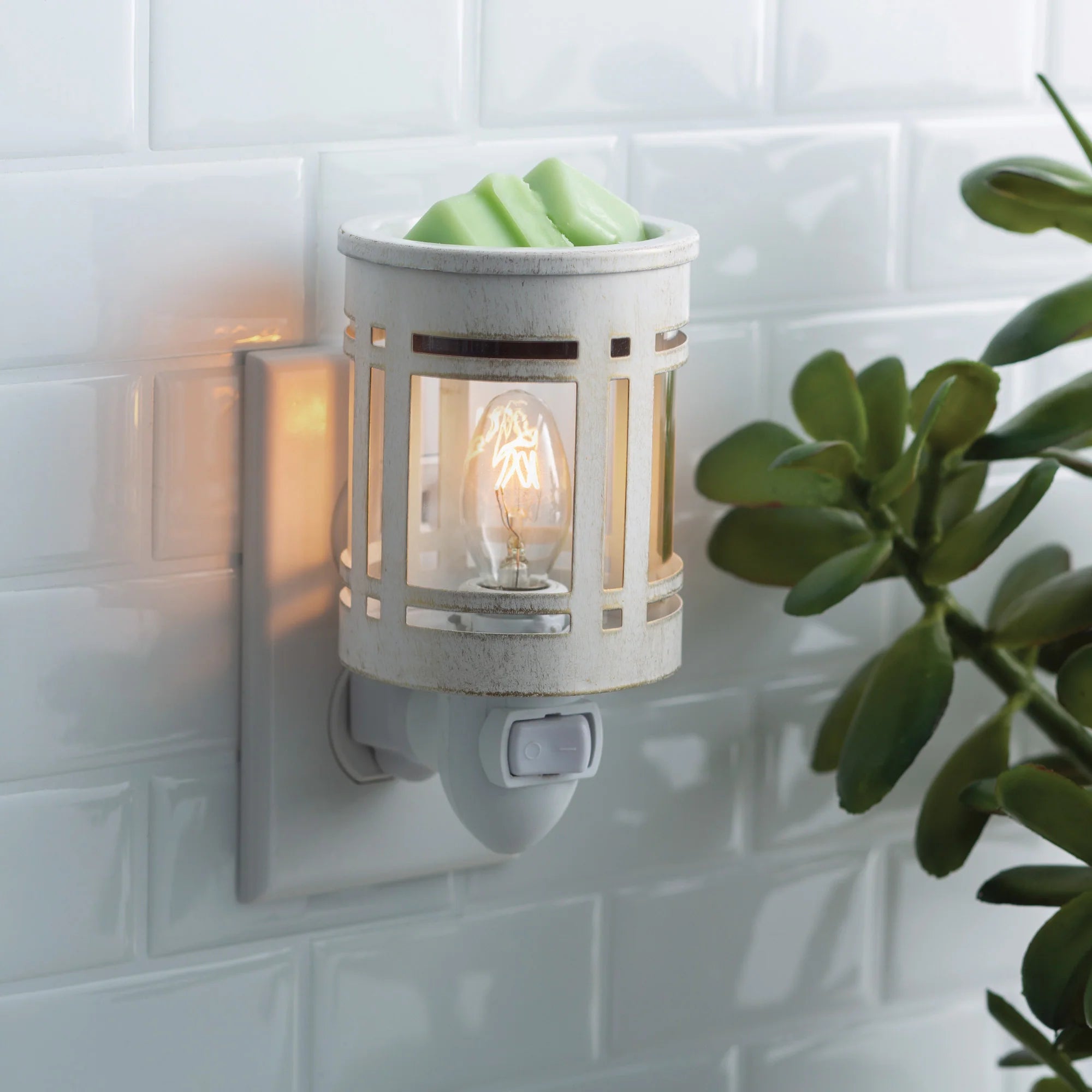 Mission Plug-In Wax Melt Burner – Classic Style & Warm Glow