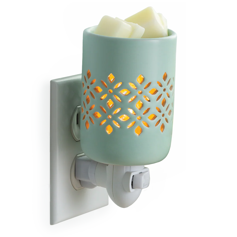 Soft Mint Plug-In Wax Melt Burner – Fresh Glow for Small Spaces